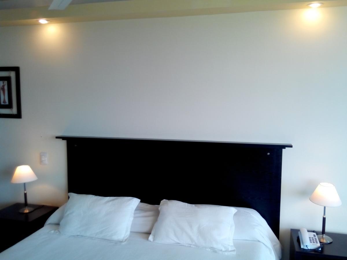 Manantiales Hotel De Turismo Monte Caseros Extérieur photo